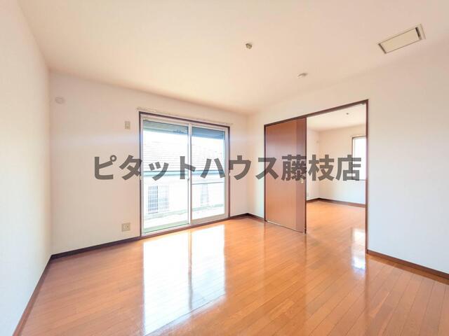藤枝市光洋台一戸建 リビング