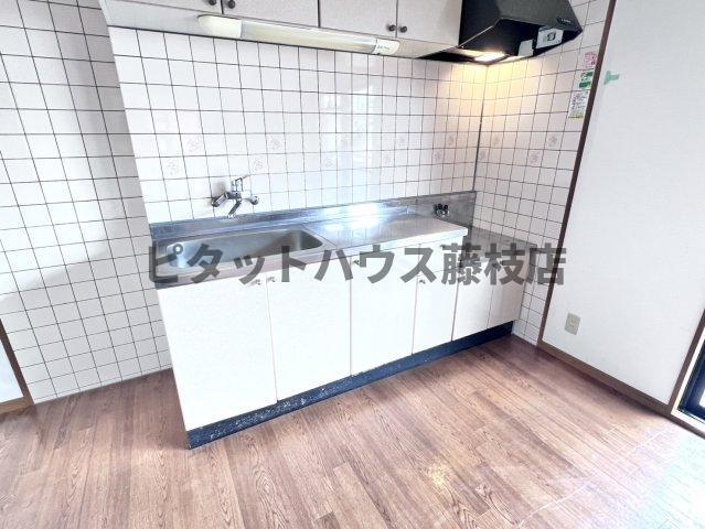 焼津市五ケ堀之内マンション キッチン