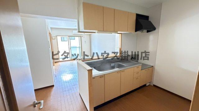 菊川市加茂マンション キッチン