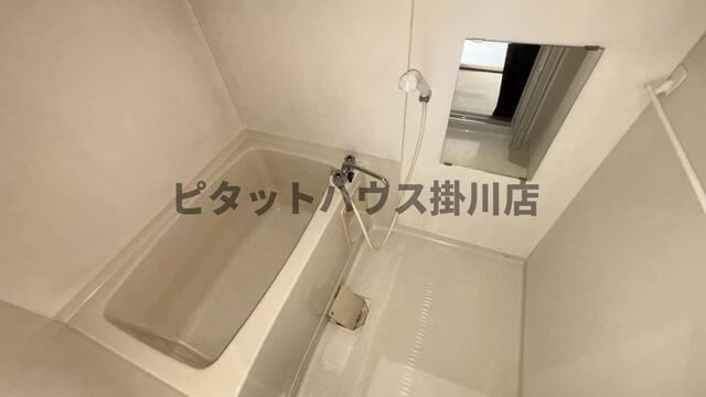 掛川市杉谷アパート バス／シャワー