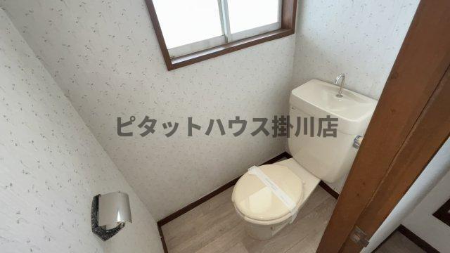 掛川市杉谷アパート トイレ