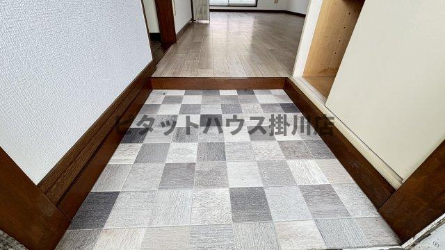 掛川市杉谷アパート 玄関