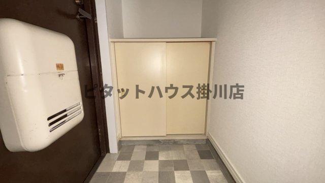 掛川市杉谷マンション 玄関