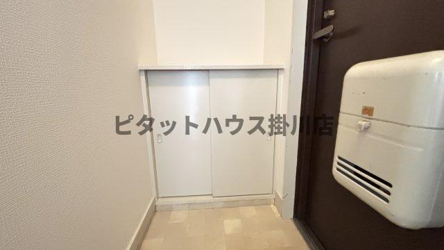 掛川市杉谷マンション 玄関