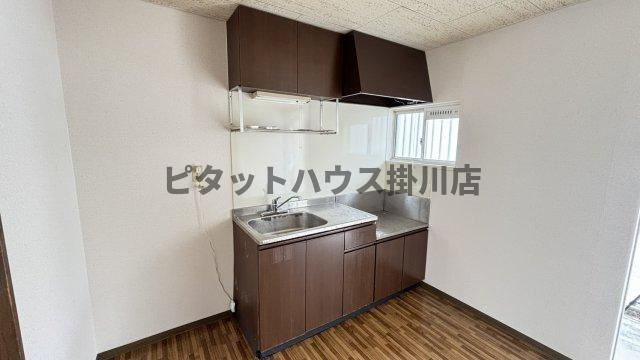 掛川市杉谷アパート キッチン
