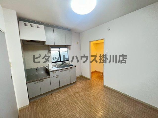 掛川市中アパート リビング