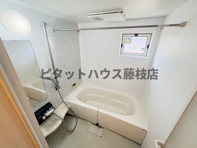 榛原郡吉田町川尻アパート バス／シャワー