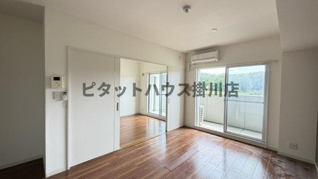 袋井市豊沢マンション リビング