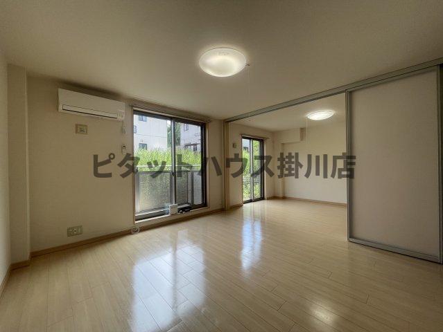 袋井市宇刈アパート リビング