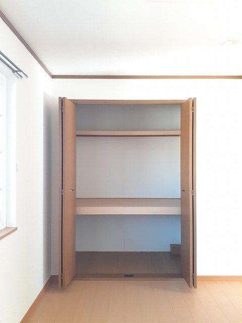 掛川市平野アパート 収納