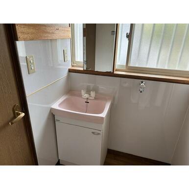 焼津市田尻北一戸建 洗面