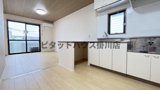掛川市天王町アパート リビング