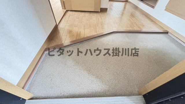 掛川市仁藤アパート 玄関