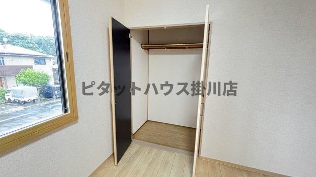 掛川市天王町アパート 収納