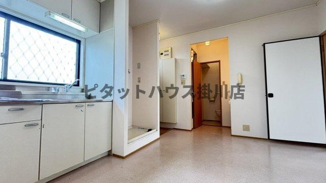 掛川市弥生町アパート リビング