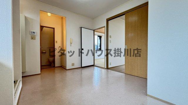 掛川市弥生町アパート リビング