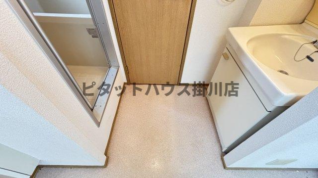 掛川市弥生町アパート 室内