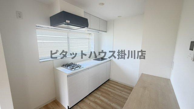 掛川市二瀬川マンション キッチン