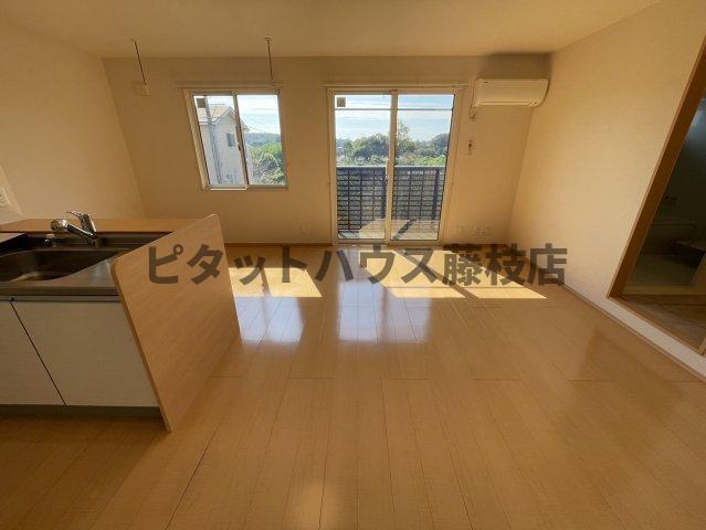 焼津市田尻北アパート リビング