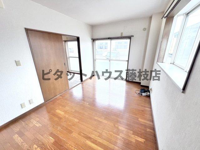 焼津市三ケ名マンション リビング