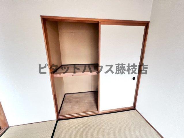 焼津市上小杉アパート 収納