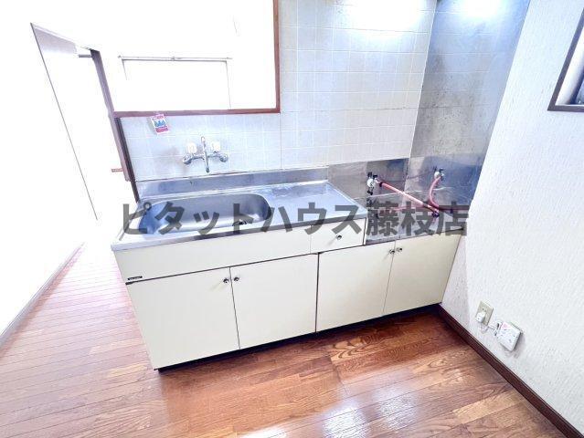 焼津市三ケ名マンション キッチン