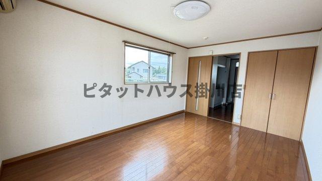 掛川市高御所アパート リビング