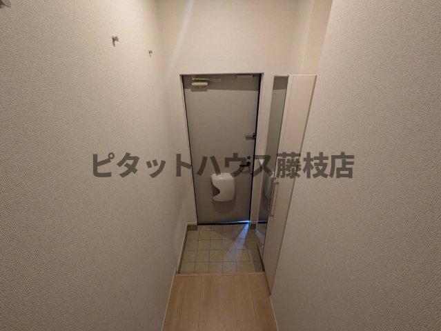 焼津市西小川アパート 玄関