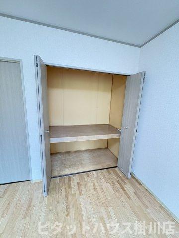 掛川市水垂アパート 収納