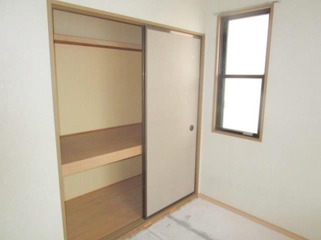 焼津市西小川アパート 収納