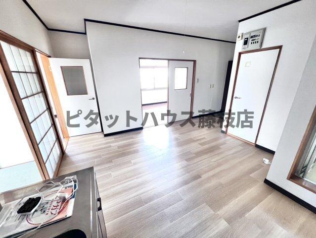 焼津市八楠アパート リビング