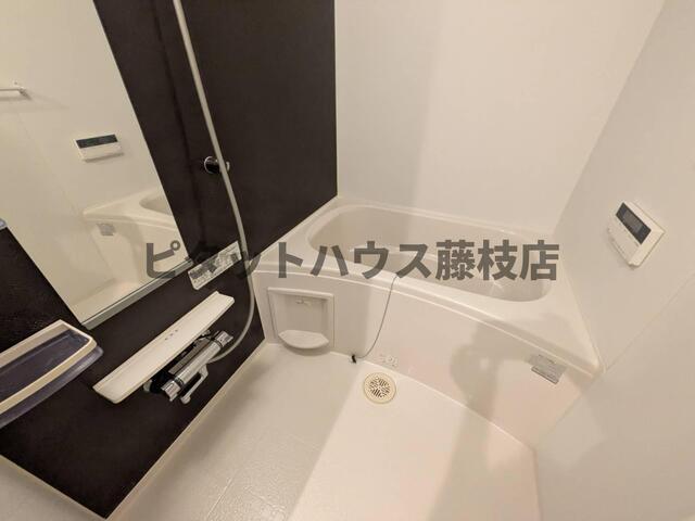 焼津市西小川アパート バス／シャワー