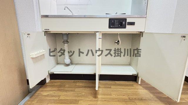 掛川市下俣南マンション 収納