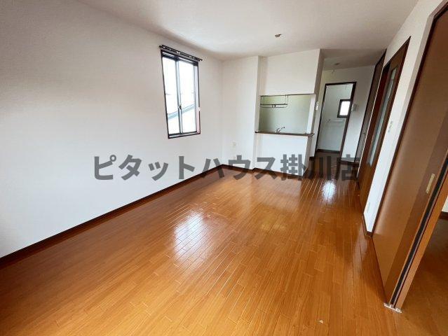 袋井市上山梨アパート リビング