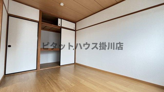 掛川市下垂木アパート リビング