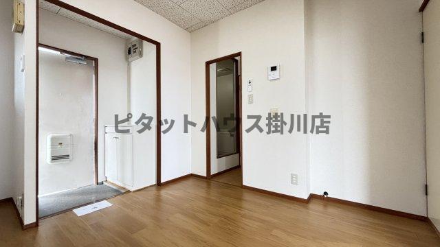 掛川市下垂木アパート リビング