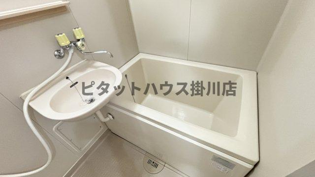 掛川市下垂木アパート バス／シャワー