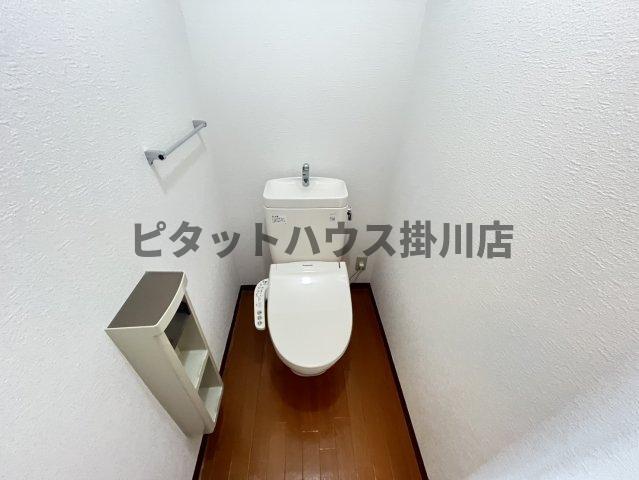 袋井市上山梨アパート トイレ