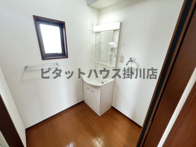 袋井市上山梨アパート 洗面