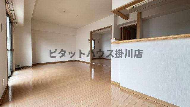 掛川市久保マンション リビング