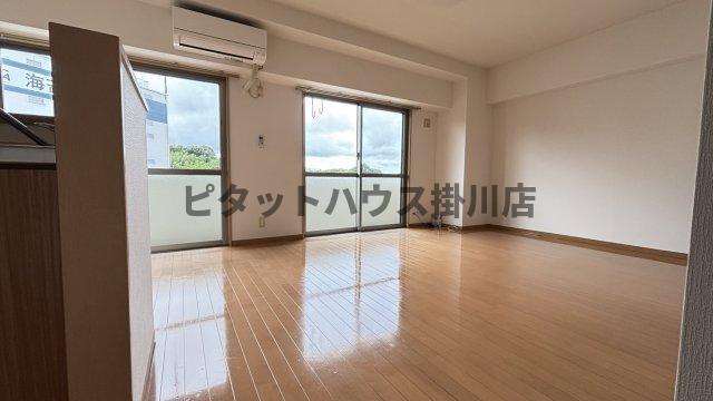 掛川市久保マンション リビング
