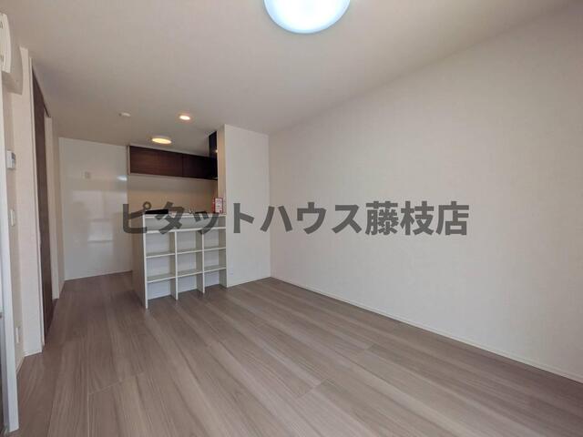 藤枝市駅前アパート リビング