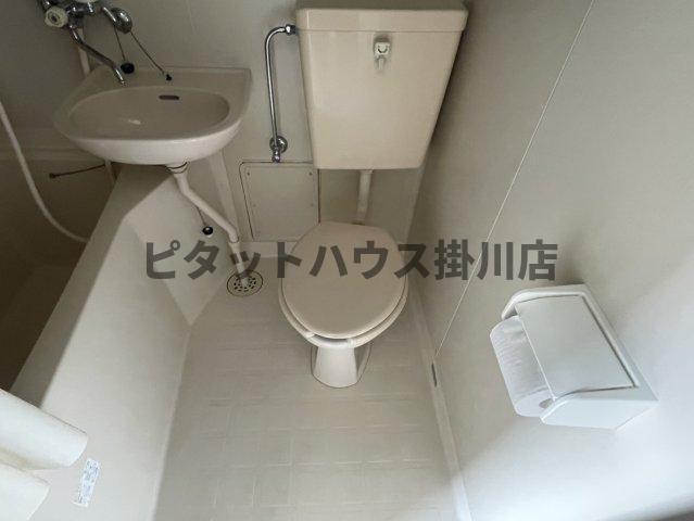 袋井市諸井アパート トイレ