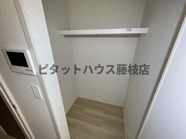 焼津市三ケ名アパート 収納