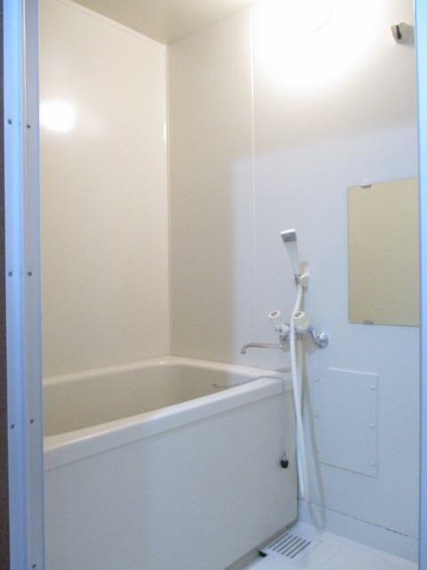 榛原郡吉田町住吉アパート バス／シャワー