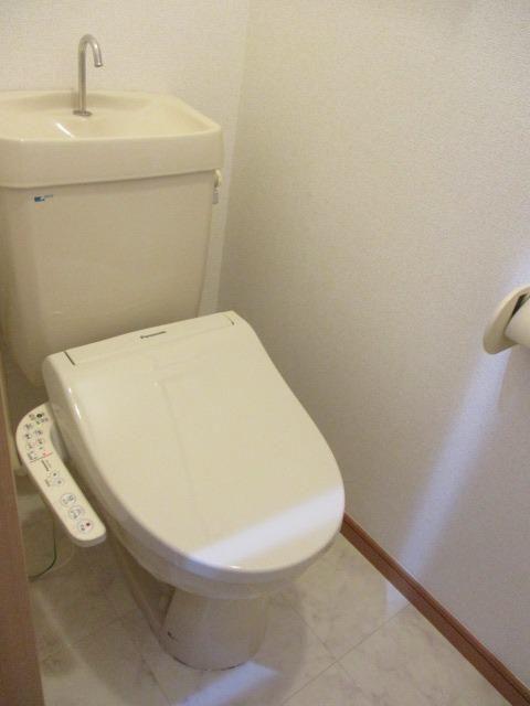 榛原郡吉田町住吉アパート トイレ