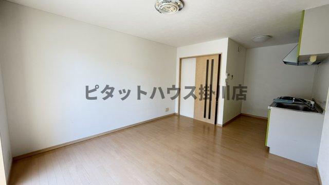 掛川市葛川アパート リビング