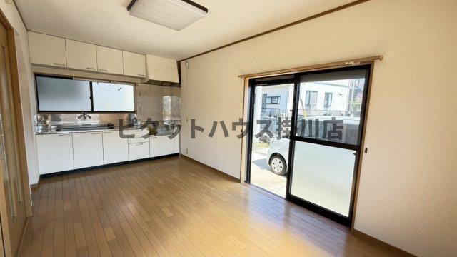 掛川市下俣一戸建 リビング