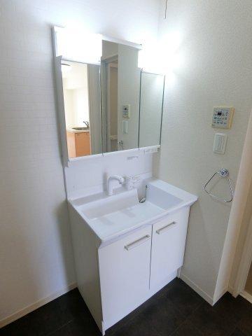 掛川市初馬アパート 洗面