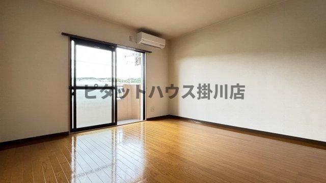 掛川市長谷マンション リビング